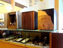 モダン仏壇の展示