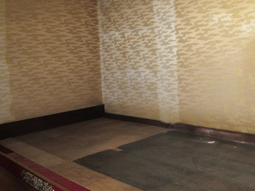 本堂内仏床･壁修復